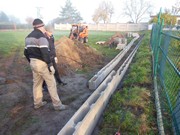 Stavba opěrné zdi u zahrady školy 2017